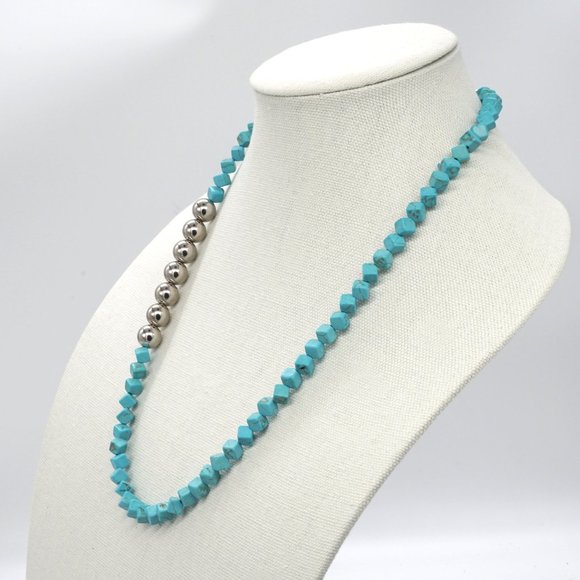 Necklace with Turquoise stones and Hematite accent beads. - Picture 5 of 5